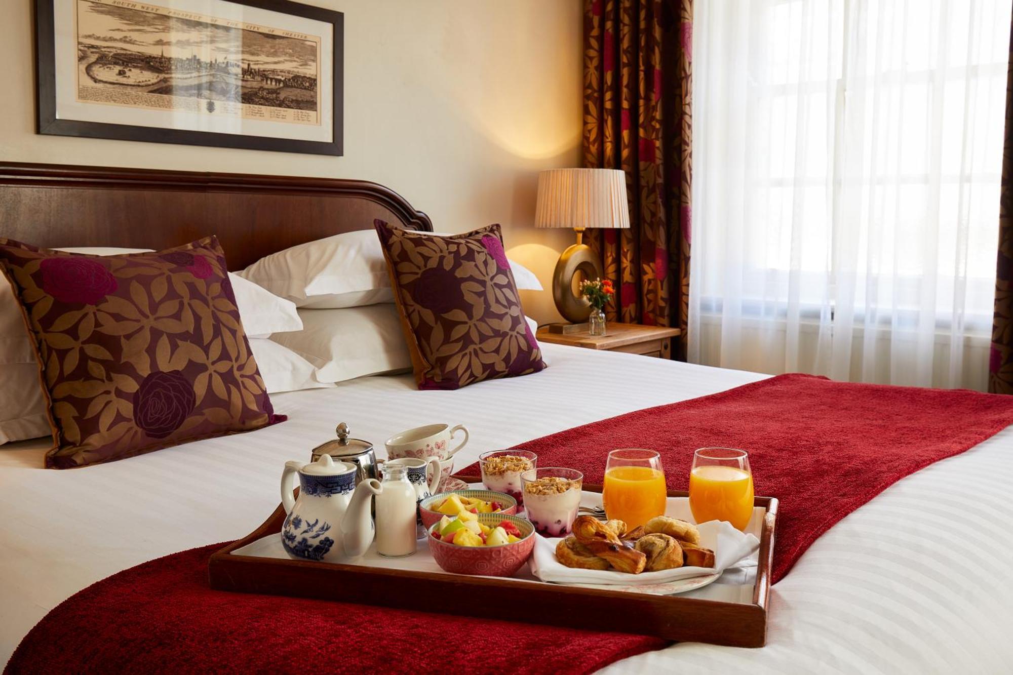 Macdonald New Blossoms Hotel Chester Ngoại thất bức ảnh